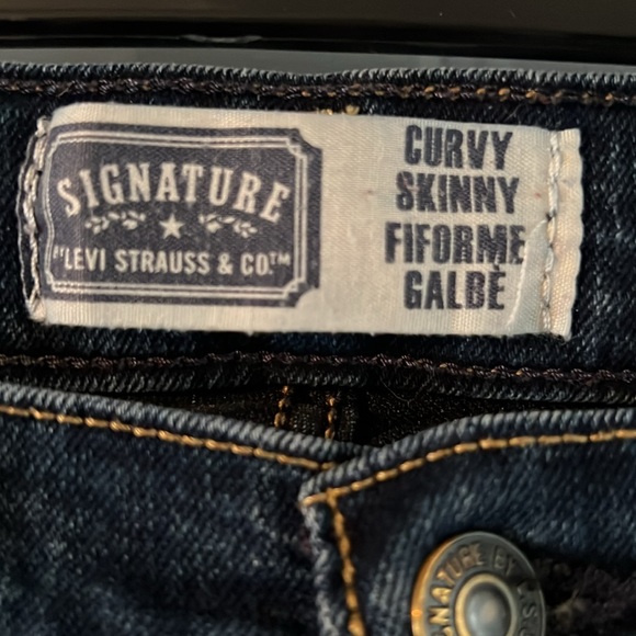 Levi Curvy Skinny Jeans - Picture 2 of 4
